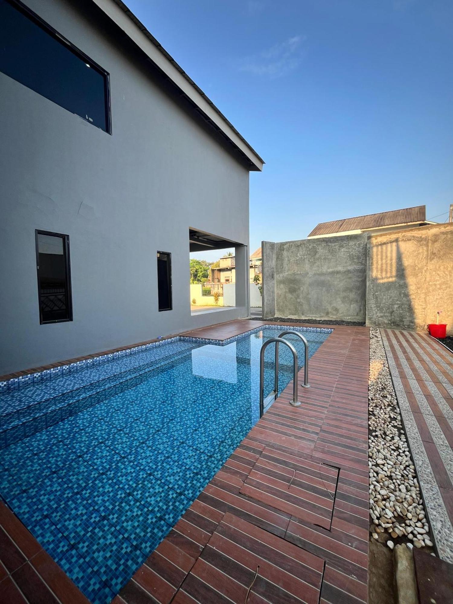 Villa Cassandra Cigombong Luaran gambar